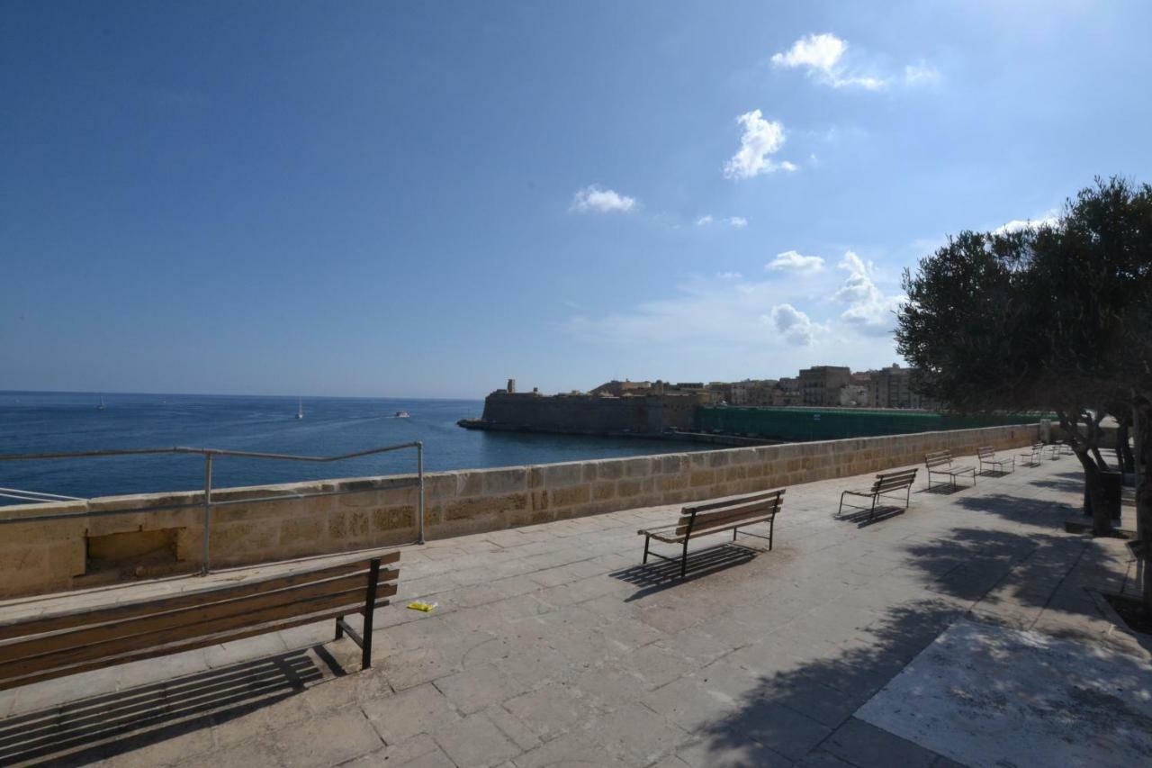 Valletta Dream Suites Екстер'єр фото